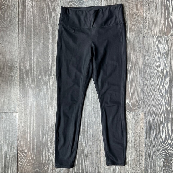 Athleta Black High Rise Chaturanga Shine Tight legging. Size small - Picture 4 of 10